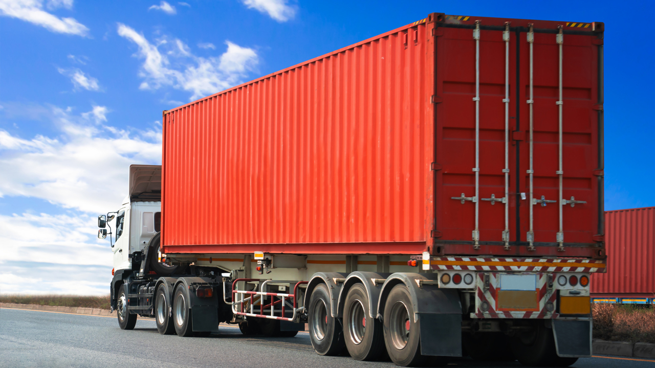 Commercial trucking insurance